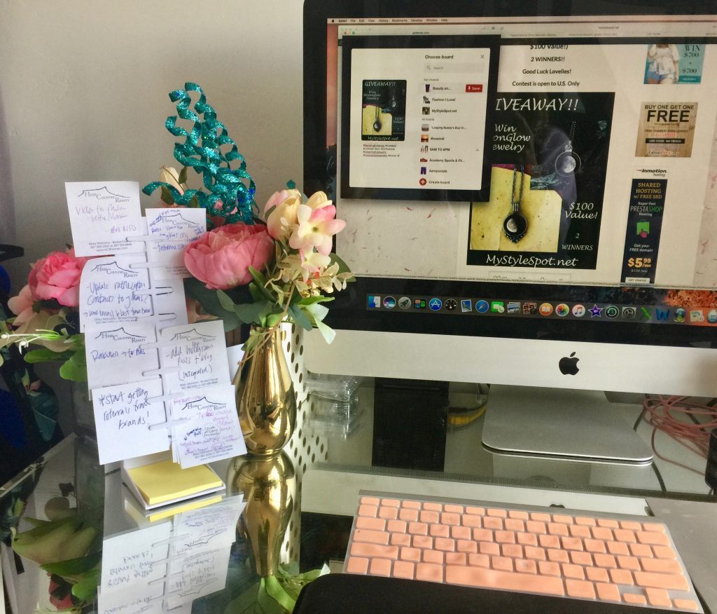 Keeping Your Office Space Organized One StickyNote at a Time- The NoteTower Desktop Pro Organizer + GIVEAWAY