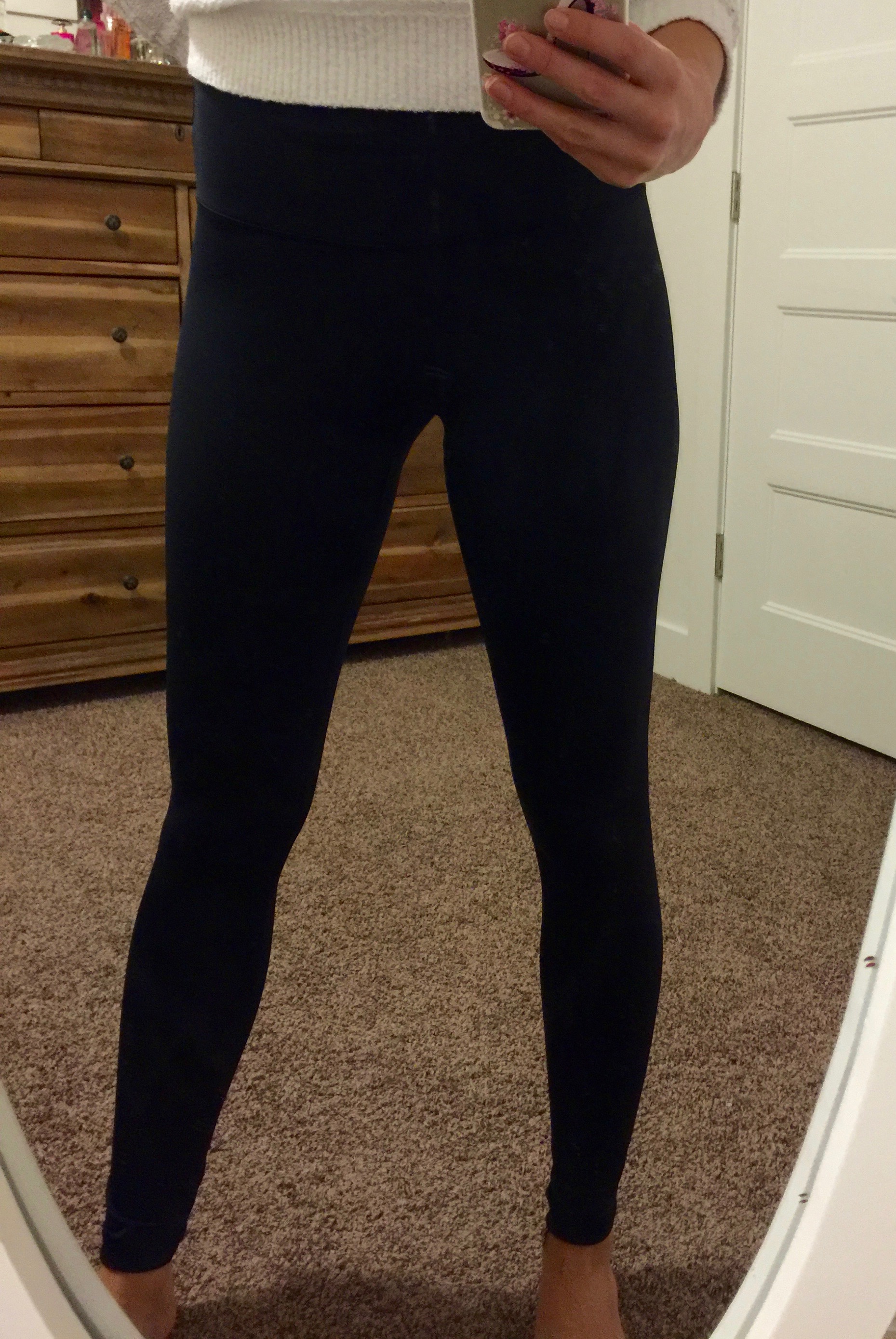 A Fabulously Flattering Yoga Pant that Stores Your Phone, Keys, and