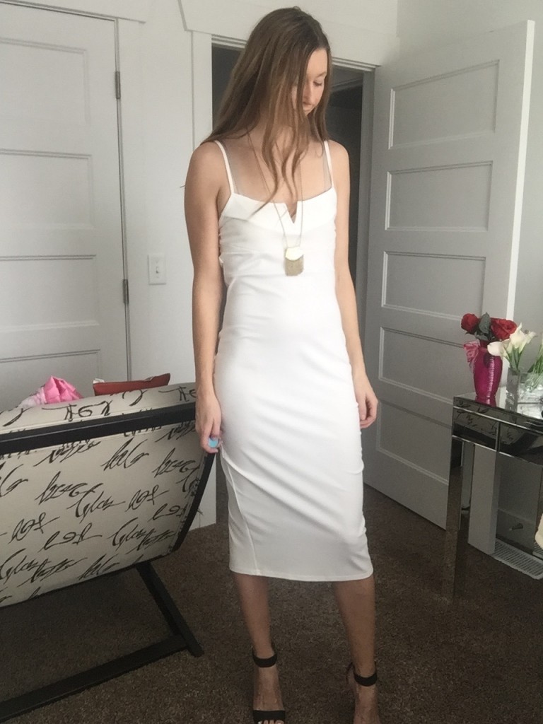 retro midi body con white dress