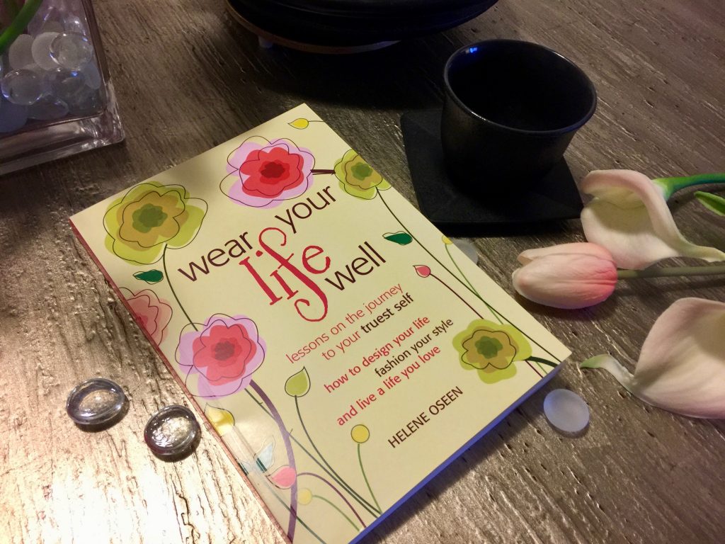 wear your life well a book review by Helene Oseen 2