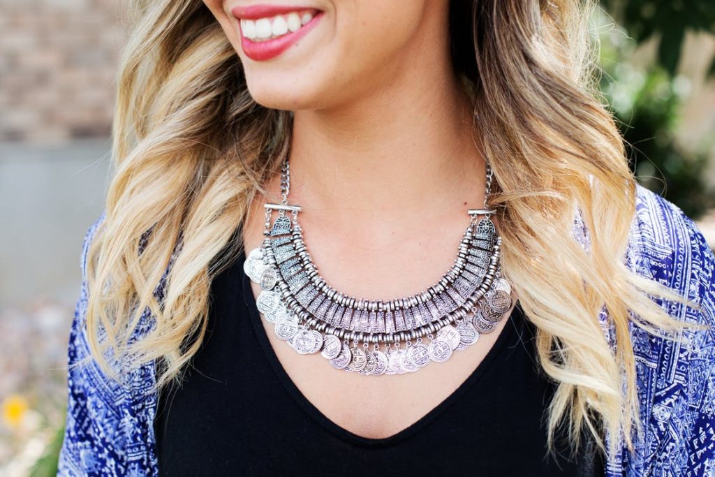 Rules For Wearing Statement Jewelry That Every Girl Should Know