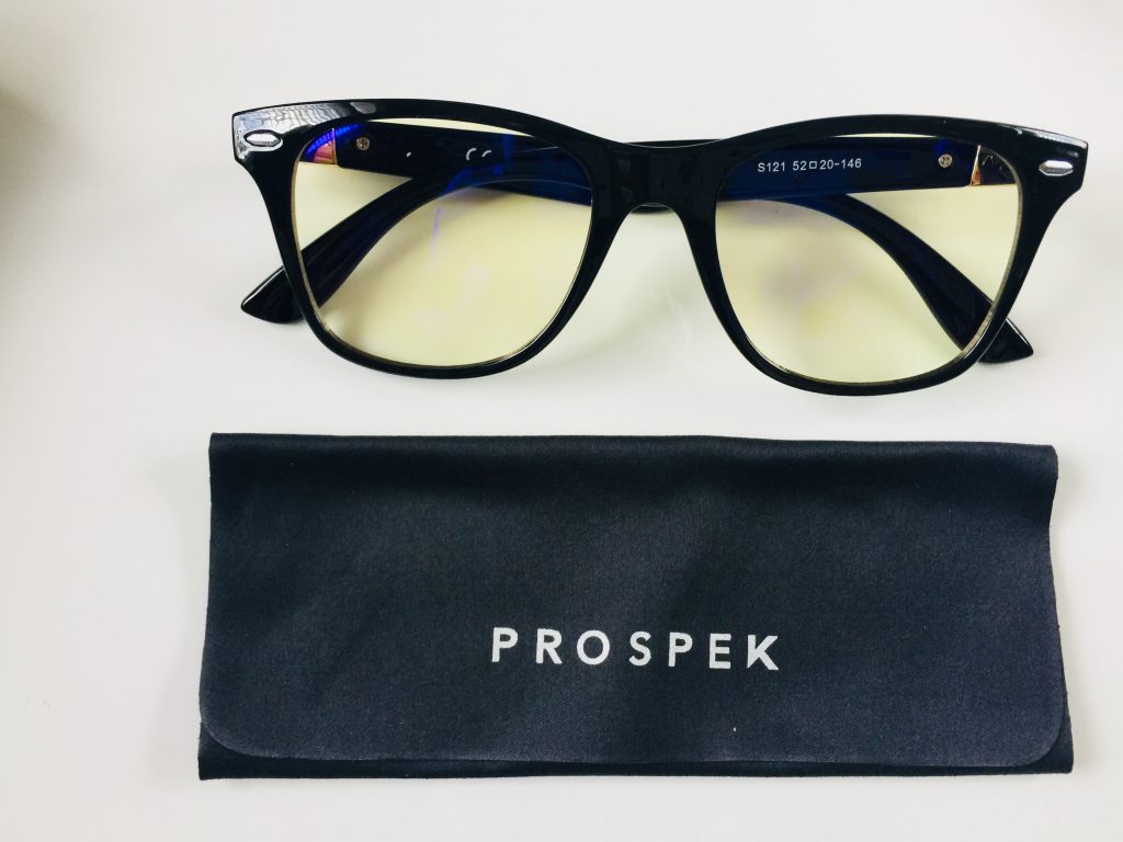 How Blue Light Emissions from Your Computer Screen is Messing with your Eyes and How to Fix it: A Prospek Eyewear Review