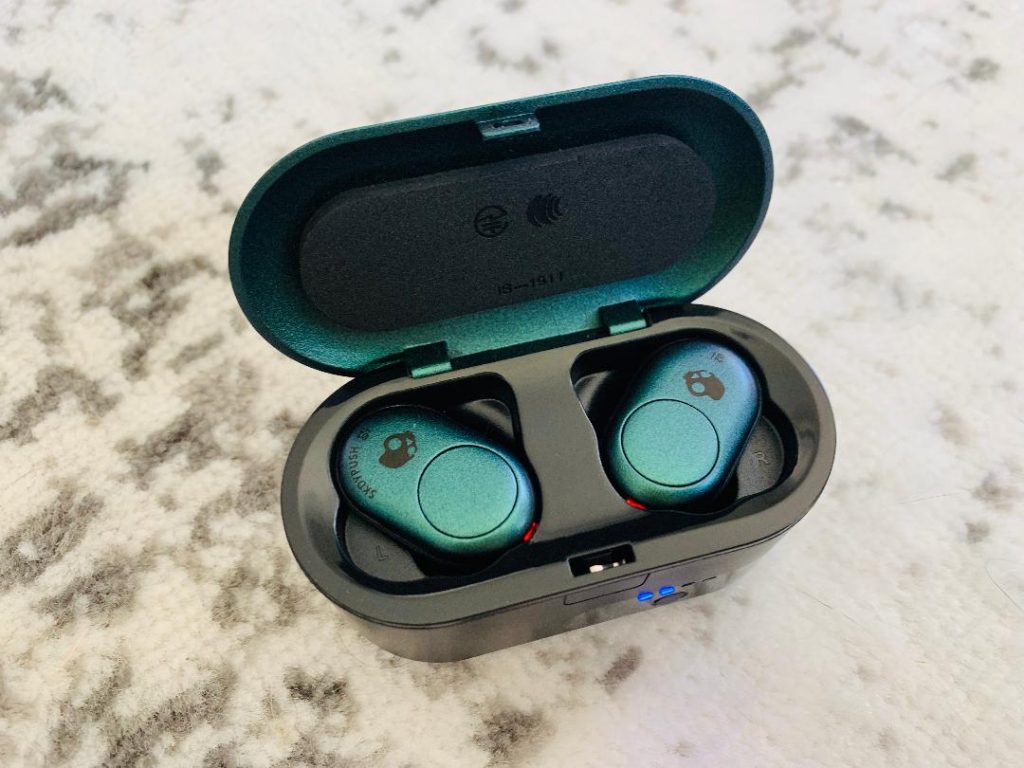 My Summer Playlist & Getting The Ulitmate Sound with SkullCandy Wireless Bluetooth EarBuds