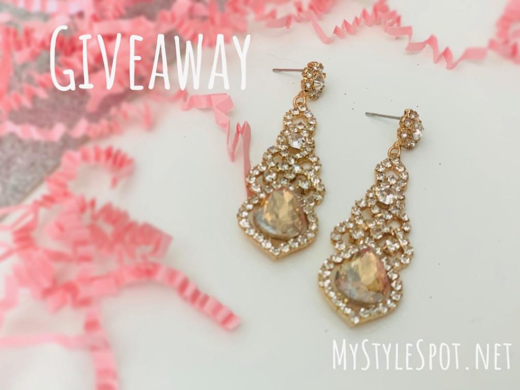 GIVEAWAY: Win Chic Earrings + Tons of other Fab Prizes