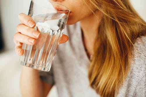 5 Easy Ways To Drink More Water On A Daily Basis